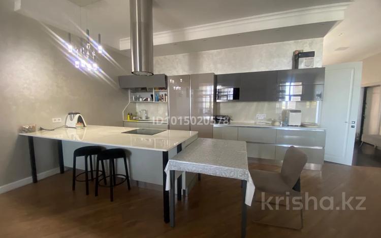 5-бөлмелі пәтер · 200 м² · 6/7 қабат, Мирас ш/а., Мкр Мирас Парк, бағасы: ~ 1.8 млн ₸ в Алматы, Бостандыкский р-н — фото 2