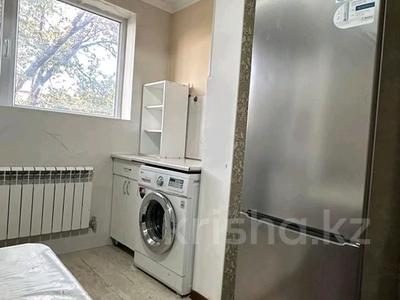 2-бөлмелі пәтер · 55 м² · 4/5 қабат, 8-шағынаудан 24 — Аскарова, бағасы: 180 000 ₸ в Шымкенте, Туран р-н
