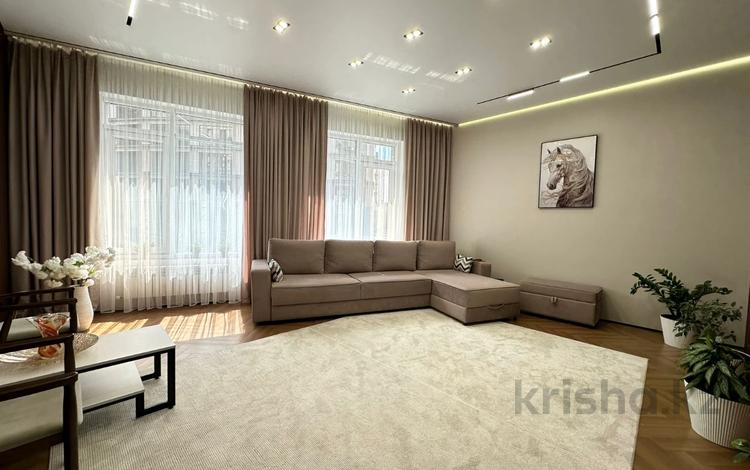 3-бөлмелі пәтер · 110 м² · 3/8 қабат, Арайлы 12, бағасы: 100 млн ₸ в Алматы, Бостандыкский р-н — фото 20