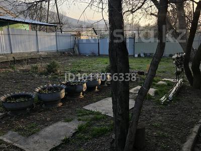 Жер телімі · 4.5 сотық, Алатау 11 — Рядом школа, бағасы: 10 млн ₸ в Каргалы (п. Фабричный)