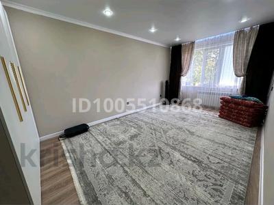 3-бөлмелі пәтер · 63 м² · 5/5 қабат, мкр Строитель, бағасы: 22 млн ₸ в Уральске