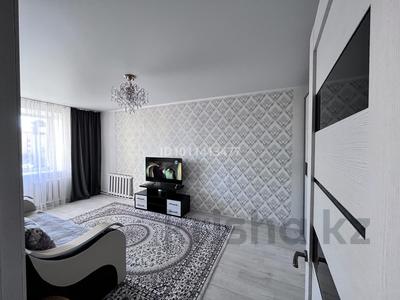 1-комнатная квартира · 38 м² · 3/9 этаж, Ауэзова — Ауэзова за 11.5 млн 〒 в Щучинске