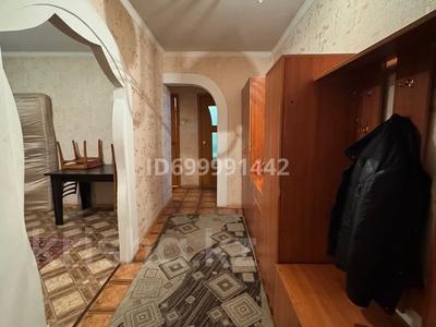2-бөлмелі пәтер · 75 м² · 5/5 қабат, Жумабаева 21, бағасы: 130 000 〒 в Семее