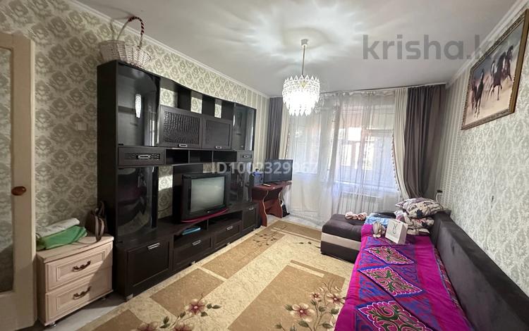 2-комнатная квартира · 45 м² · 4/5 этаж, Мкр Жайлау 5 дом за 13 млн 〒 в Таразе — фото 2