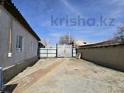 Отдельный дом · 4 комнаты · 100 м² · 6 сот., Абая 188 — Находится после Хозмаркета слева тупик за 26 млн ₸ в Жаркенте