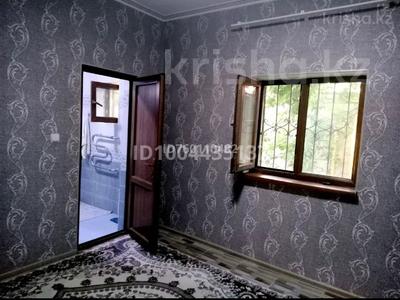 Продажа домов и дачи в Шымкенте: Отдельный дом · 4 комнаты · 100 м² · 3.7 сот., мкр Шапагат-2 — Аргынбекова -Шаяхметова за 26.5 млн 〒 Отдельный дом · 4 комнаты · 100 м² · 3.7 сот., мкр Шапагат-2 — Аргынбекова -Шаяхметова за 26.5 млн 〒 в Шымкенте, Каратауский р-н