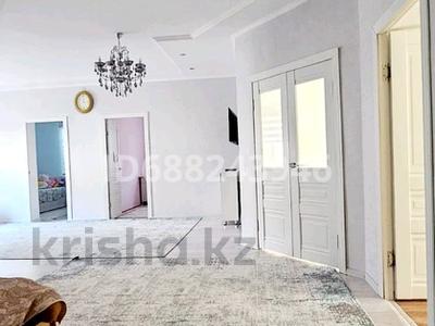 Жеке үй • 10 бөлмелер • 290 м² • 10 сот., Берденова 42, бағасы: 45 млн 〒 в 