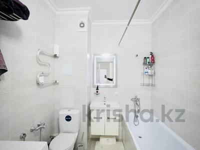 2-бөлмелі пәтер · 60 м² · 2/12 қабат, Роза Багланова 2, бағасы: 37.5 млн ₸ в Астане, Нура р-н