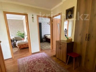 3-комнатная квартира · 70 м² · 5/5 этаж, Каныша Сатпаева 16/2 за 23.5 млн 〒 в Усть-Каменогорске