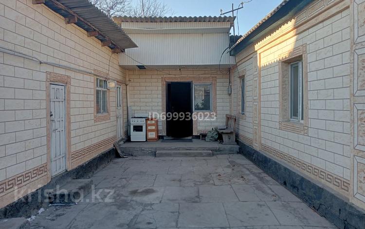 Отдельный дом · 4 комнаты · 35 м² · 9 сот., 3переулок Байзак батыра 4 — Байзак батыра-3пер.Байзакбатыра.Рядом.СТО Локтива за 25 млн 〒 в Таразе — фото 2