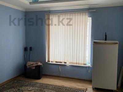 Часть дома · 1 комната · 35 м², мкр Самал-2 за 70 000 〒 в Шымкенте, Абайский р-н