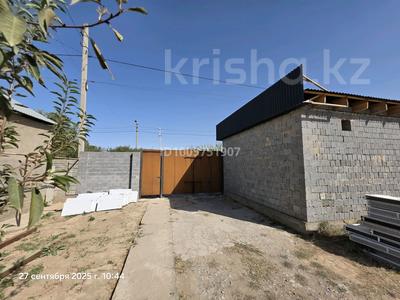 Отдельный дом · 2 комнаты · 40 м² · 8 сот., мкр Достык за 20 млн 〒 в Шымкенте, Абайский р-н