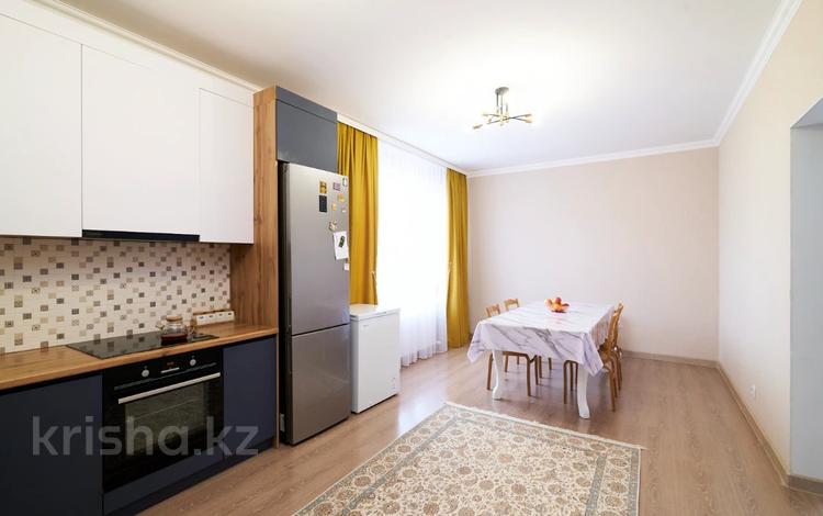 2-комнатная квартира, 71 м², 11/11 этаж, Бектурова 4/6