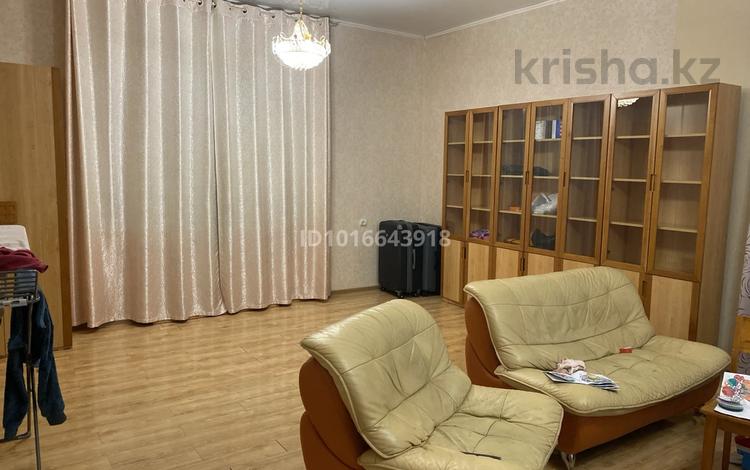 3-комнатная квартира · 80 м² · 1/3 этаж, 29 ноября 1 за 250 000 ₸ в Павлодаре — фото 2