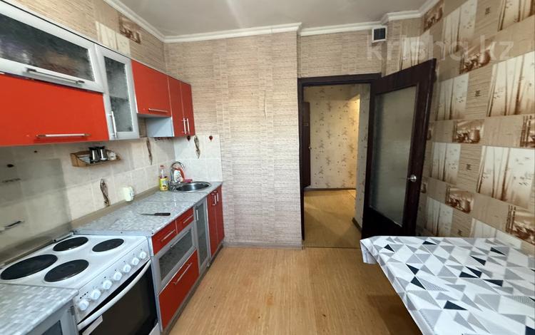 1-комнатная квартира · 42 м² · 3/10 этаж, Майкудук, Мкр Голубые пруды 6 за 14 млн ₸ в Караганде, Алихана Бокейханова р-н — фото 2