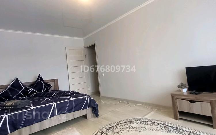 1-бөлмелі пәтер, 47 м², 4/5 қабат ай сайын, Мкр Авангард 4, бағасы: 150 000 〒 в Атырау, мкр Авангард-4 — фото 15