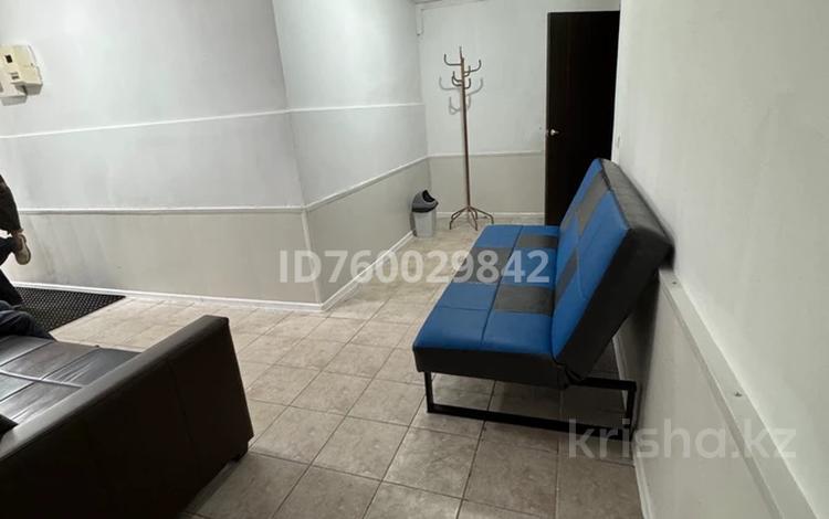 Офисы, салоны красоты, медцентры и аптеки · 130 м² за 35 млн ₸ в Атырау, мкр. Алмагуль — фото 2