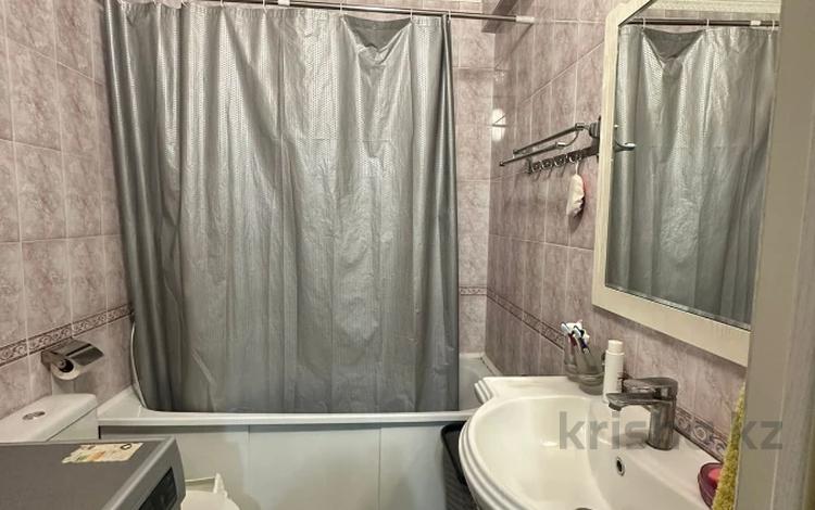 2-комнатная квартира · 65 м² · 5/10 этаж, мкр Аксай-1, Саина за 42 млн ₸ в Алматы, Ауэзовский р-н — фото 2