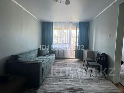 1-комнатная квартира · 32 м² · 5/5 этаж, народная 86 за 11.5 млн 〒 в Семее