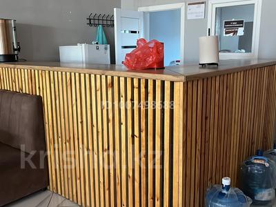 Свободное назначение · 80 м² за 250 000 〒 в Атырау, мкр Акжайык