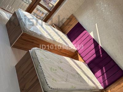 2-бөлмелі пәтер · 60 м² · 3/3 қабат, Батырбекова 15, бағасы: 43 млн ₸ в Туркестане