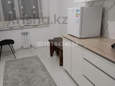 3-комнатная квартира · 64 м² · 2/9 этаж, Қарағайлы 111 за 180 000 ₸ в Семее