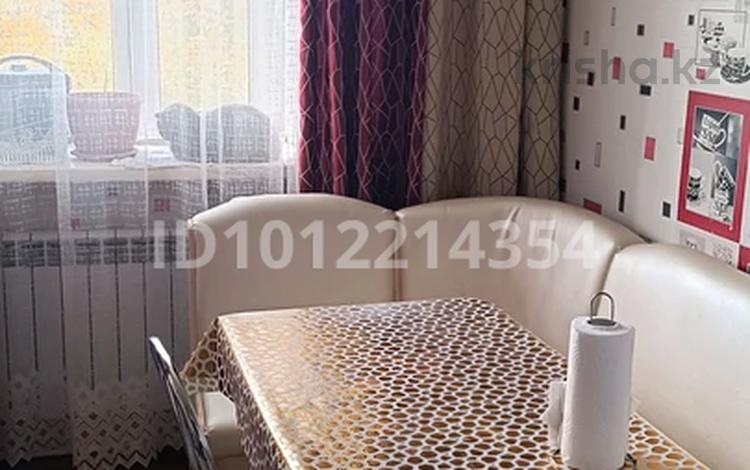 3-бөлмелі пәтер · 60 м² · 4/5 қабат, ул. Дружбы, бағасы: 12.5 млн ₸ в Караганде — фото 2
