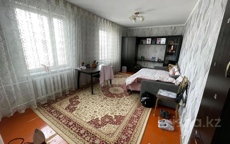 3-бөлмелі пәтер · 56 м² · 5/5 қабат, Самал, бағасы: 16 млн ₸ в Талдыкоргане, мкр Самал — фото 2