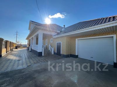 Отдельный дом · 6 комнат · 400 м² · 9 сот., мкр Балауса, Султана Кожанулы 45 за 85 млн 〒 в Атырау