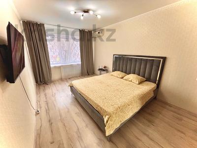 1-комнатная квартира · 40 м² · 1/5 этаж, проспект Алии Молдагуловой 8к1 — Есет батыра 5 микрорайон за 10 000 ₸ в Актобе