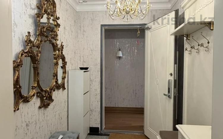 5-бөлмелі пәтер · 300 м² · 7/18 қабат, Ахмет Байтурсынулы 5, бағасы: 1.7 млн ₸ в Астане, Сарайшык р-н — фото 2
