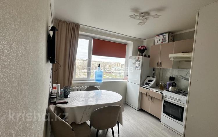 3-комнатная квартира · 67.5 м² · 4/5 этаж, 11-й мкр. 2 за 8.7 млн ₸ в Житикаре — фото 2
