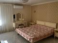 4-бөлмелі пәтер · 163 м² · 5/5 қабат, Ихсанова 54, бағасы: 65 млн ₸ в Уральске, мкр Школьник — фото 12