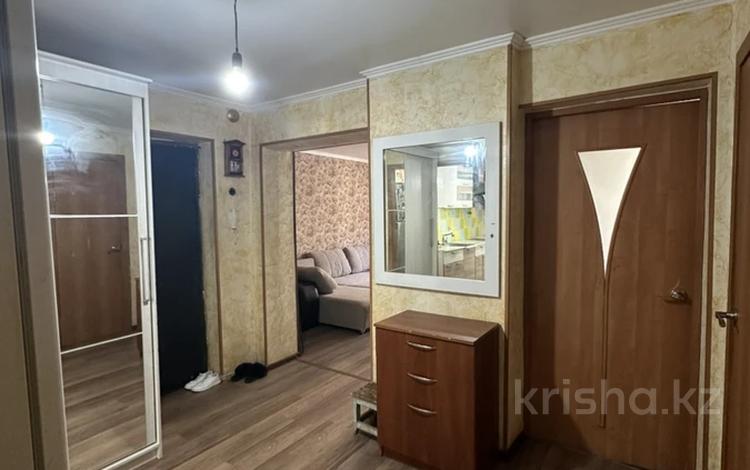 3-комнатная квартира · 60 м² · 2/5 этаж, Славского 48 за 34.7 млн ₸ в Усть-Каменогорске — фото 2