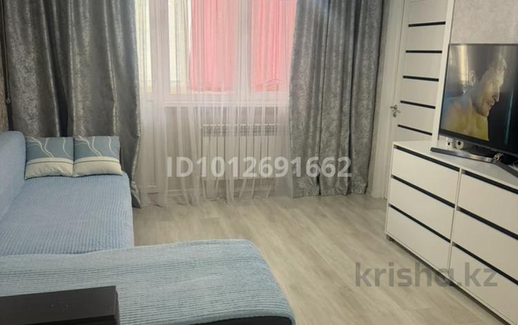 2-бөлмелі пәтер · 43.4 м² · 5/10 қабат, мкр Аксай, Б. Момышулы 25, бағасы: 36 млн ₸ в Алматы, Ауэзовский р-н — фото 2