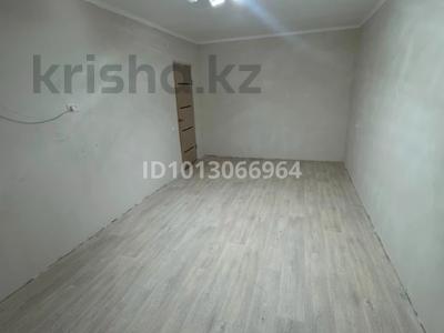 2-бөлмелі пәтер · 45 м² · 4/5 қабат, Строитель ш/а., Циолковского 4, бағасы: 14.5 млн ₸ в Уральске, мкр Строитель