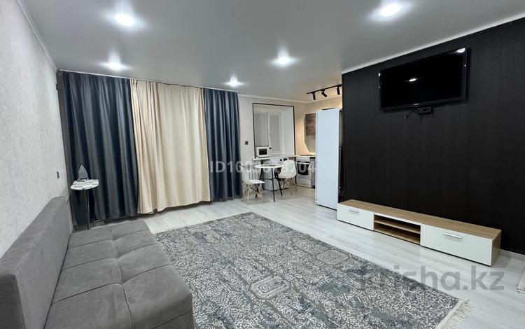 1-бөлмелі пәтер · 32 м² · 3/5 қабат, Деева 3, бағасы: 150 000 〒 в Жезказгане — фото 7