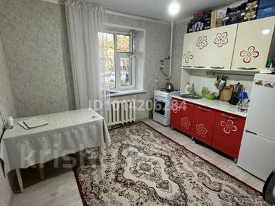2-бөлмелі пәтер · 33 м² · 2/9 қабат, абая 102, бағасы: 9 млн ₸ в Уральске