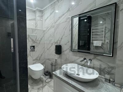 1-комнатная квартира · 50 м² · 4/5 этаж, Сатпаева 5г за 12 000 〒 в Атырау
