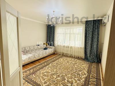 4-комнатная квартира · 75 м² · 2/5 этаж, Есенберлина 63 — 6мкр за 31 млн ₸ в Жезказгане