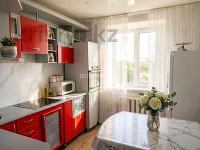 2-бөлмелі пәтер · 52 м², Ленина 39, бағасы: 10 млн ₸ в Аксу
