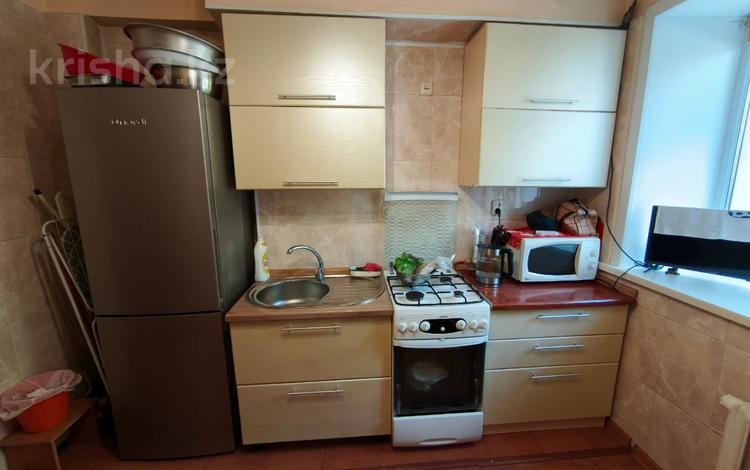 3-комнатная квартира · 65.5 м² · 1/4 этаж, мкр Михайловка , Чкалова 5 за 25 млн ₸ в Караганде, Казыбек би р-н — фото 7