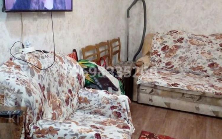 1-комнатная квартира · 32 м² · 7/9 этаж, Курмангазы 210 — Привокзальн площадь ЖД вокзал КазИТу Университет в/ч Сокол за 8 500 ₸ в Уральске, мкр Школьник — фото 83