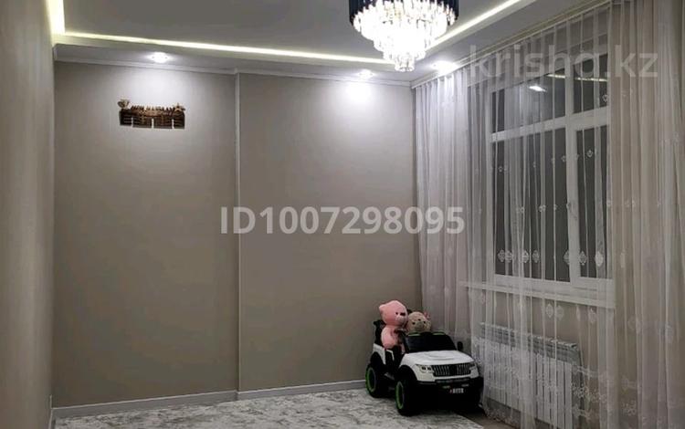 2-бөлмелі пәтер · 64 м² · 2/15 қабат, Туран — Район наззарбайеа университет, бағасы: 260 000 ₸ в Астане, Нура р-н — фото 4