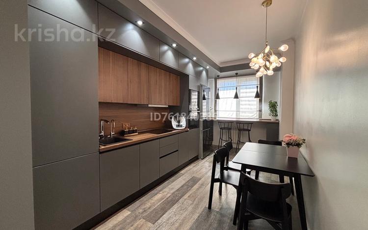 2-бөлмелі пәтер · 70 м² · 8/8 қабат, Абулхаир хана 70/1, бағасы: 39 млн ₸ в Атырау — фото 3