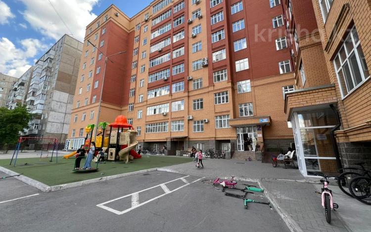 4-комнатная квартира · 135 м² · 8/9 этаж, мкр Юго-Восток, мкр. Гульдер-1 за 69.9 млн ₸ в Караганде, Казыбек би р-н — фото 12