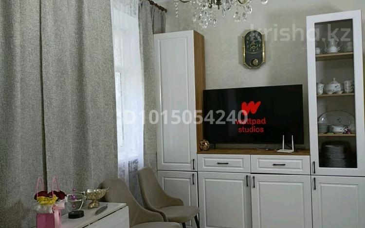 2-комнатная квартира · 46 м² · 1/2 этаж, мкр Жилгородок, севастопольская — 100 метровка за 12.5 млн ₸ в Актобе — фото 2