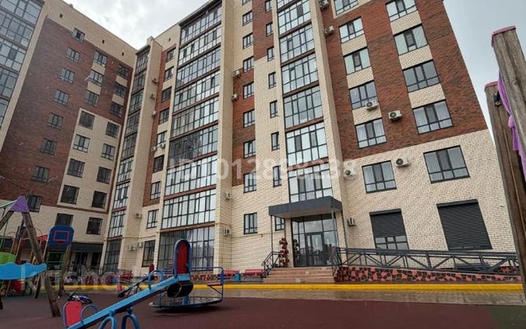 3-бөлмелі пәтер · 114 м² · 6/9 қабат, мкр Старый Аэропорт 97 — Жуманиязова, бағасы: ~ 60 млн ₸ в Уральске — фото 2