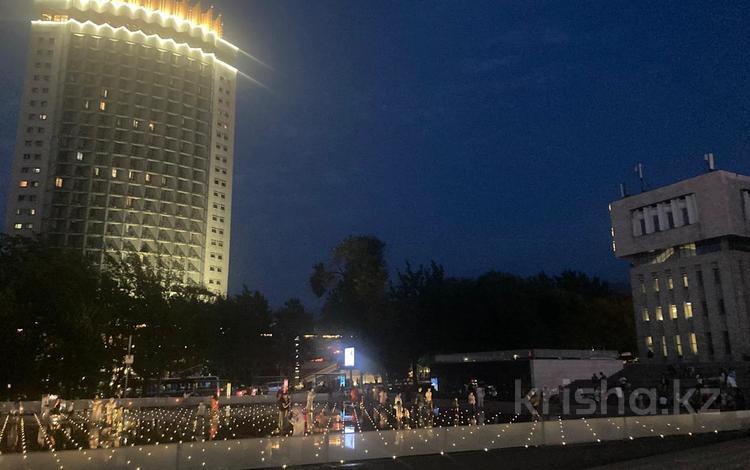 1-бөлмелі пәтер · 40 м² · 7/9 қабат, Пр.Достык, бағасы: 300 000 〒 в Алматы — фото 49