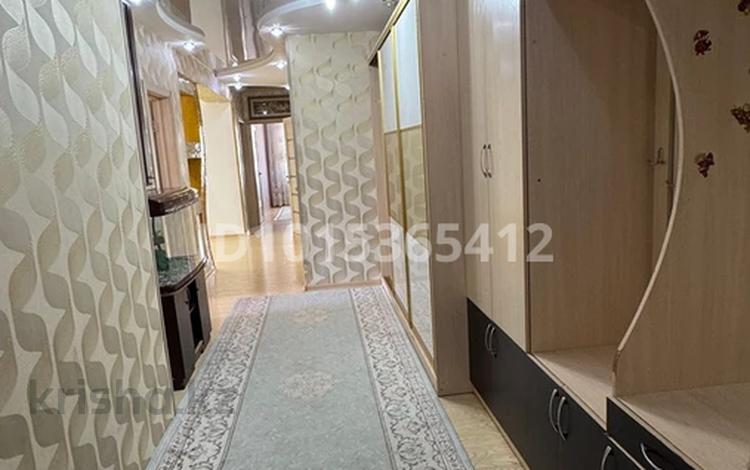 3-бөлмелі пәтер · 124 м² · 8/10 қабат, 27-ш/а. 85, бағасы: 33 млн ₸ в Актау, 27-й мкр — фото 2